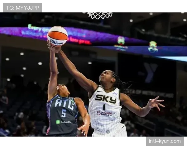 芝加哥天空将全明星前锋安吉尔-里斯交易至亚特兰大梦想，换回未来首轮选秀权